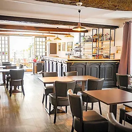 Henri Iv - Restaurant מלון
